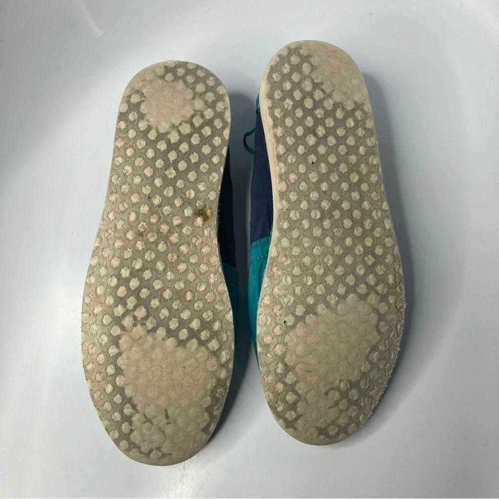 Toms color block slip on shoes‎ size 8